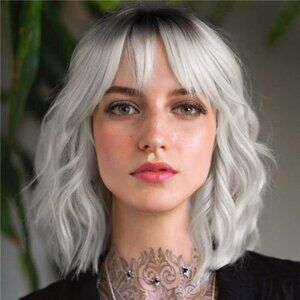 NEW Ombre Silver Grey Sgort Bob Stylish Wig